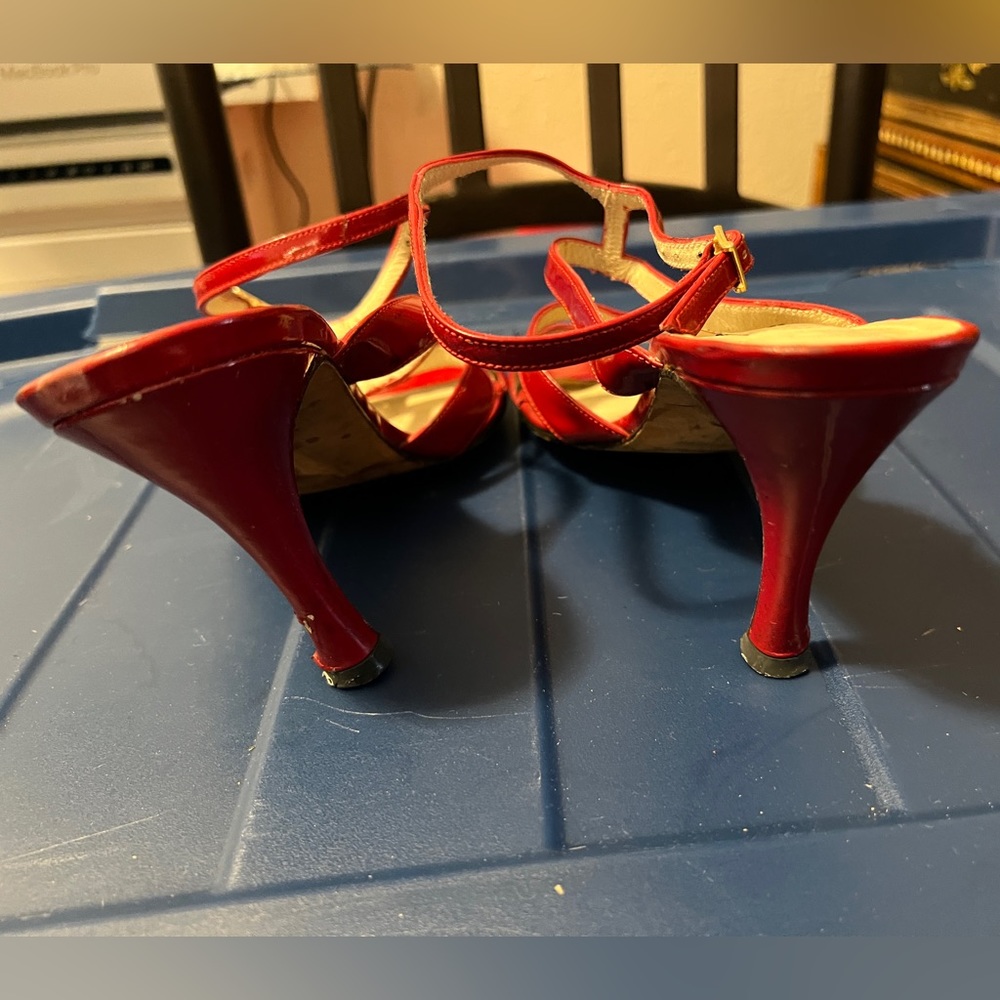 Sassy red scrappy 3.5 in. heels by Pura Lopez. Size 8b. - Picture 4 of 4